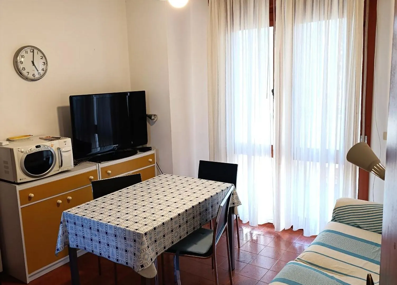 Cozy And Functional Flat In Bibione Apartment